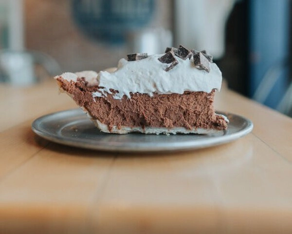 cokoladna mousse pita