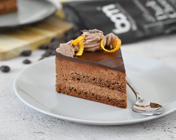 cokoladna torta s pomaranco