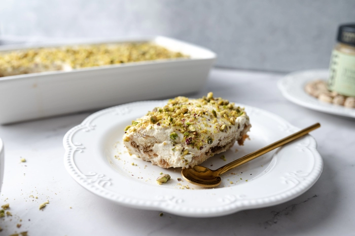 tiramisu s pistacijo