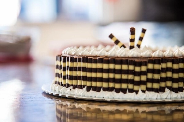 cokoladna torta z buttermilkom