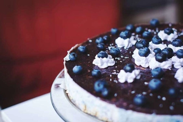 borovnicev cheesecake brez peke
